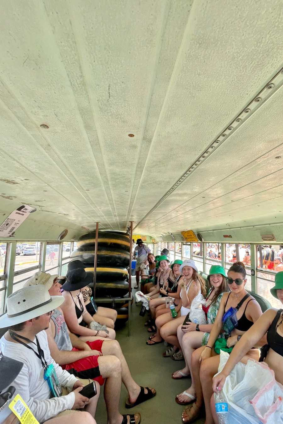 Shuttle bus Salt River Tubing